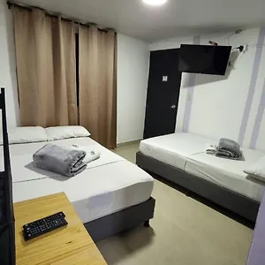 Hotel Aparta La 80 Estadio, Medellín